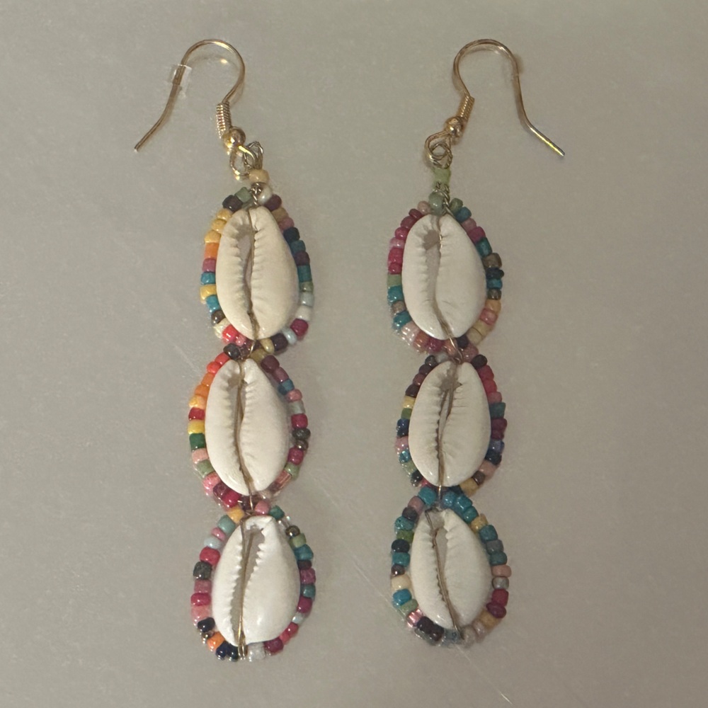 Handmade Multicolored Beaded Seashell Drop Dangle Earrings NWT